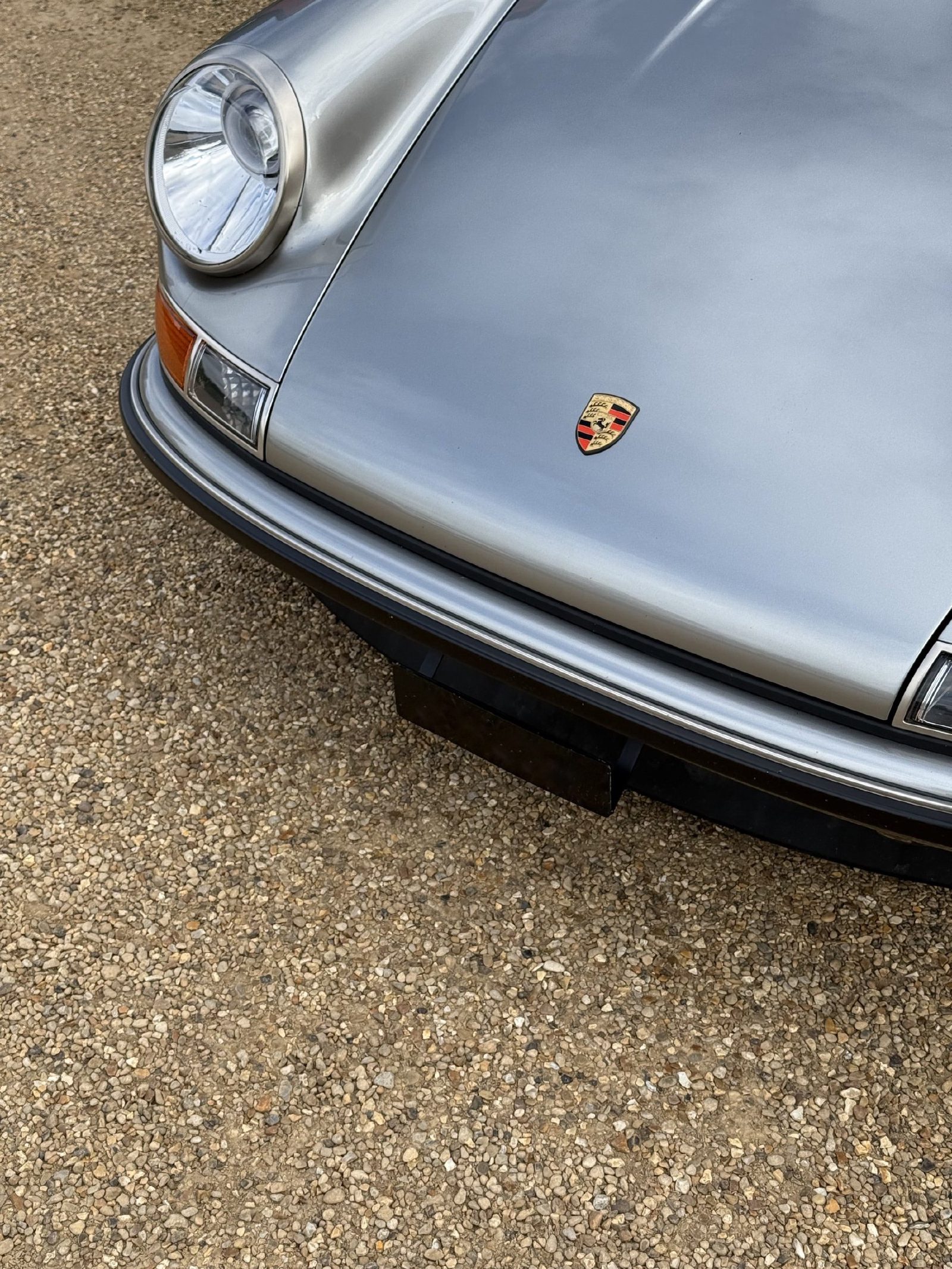 Silver Porsche 911; classic and investment vehicles protected with professional vehicle storage in Nottinghamshire